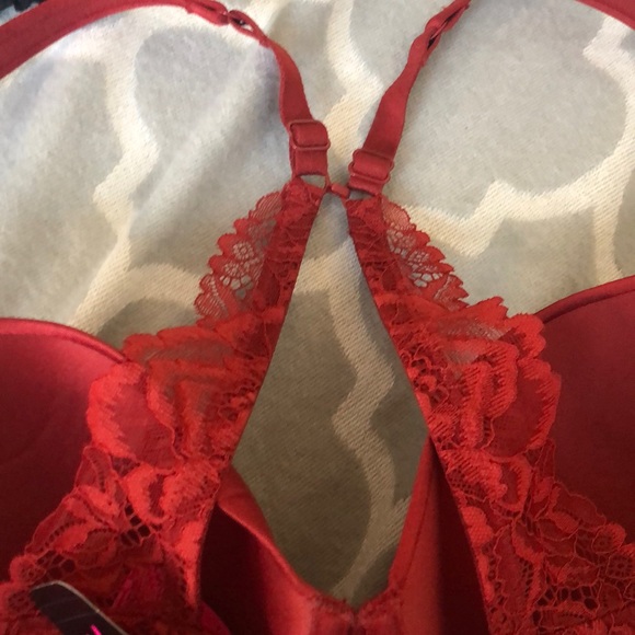 2 New Bras With Tags on! - Picture 7 of 7